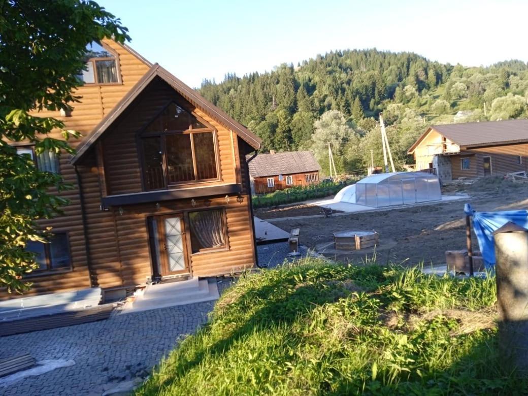 Villa Paraiso Karpaty Tesnitska ภายนอก รูปภาพ